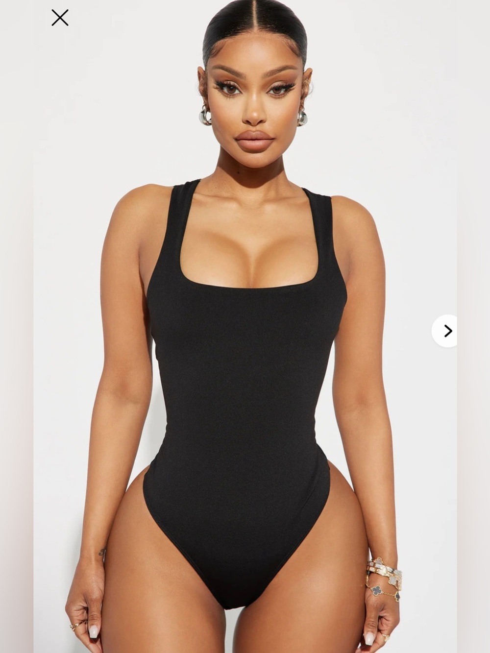 NWT Adriana Smooth Fit Bodysuit
Fashion Nova